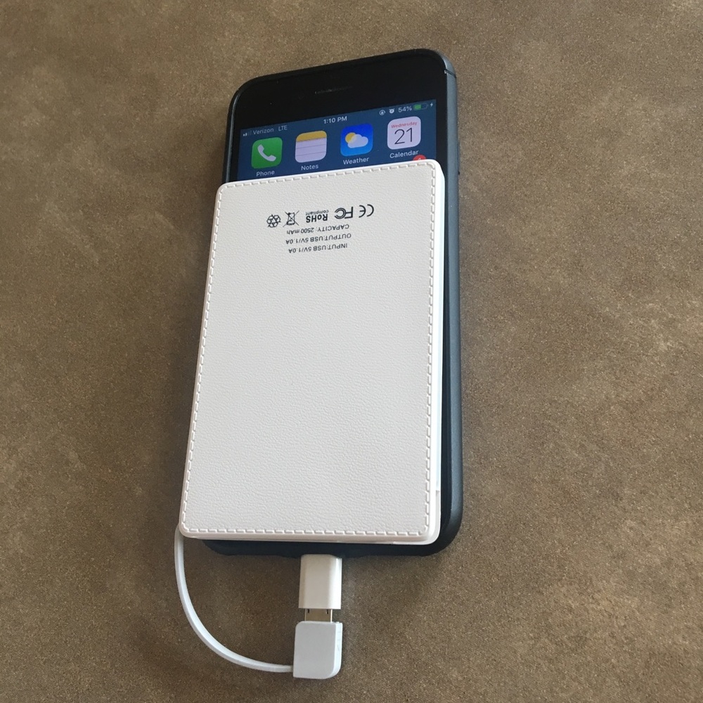 Attom Tech Mini Power Bank - Picture 2 of 2